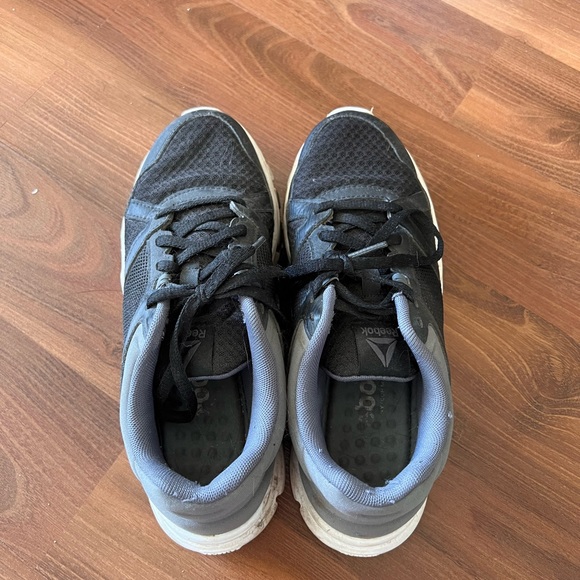 Reebok running shoes - Picture 4 of 5